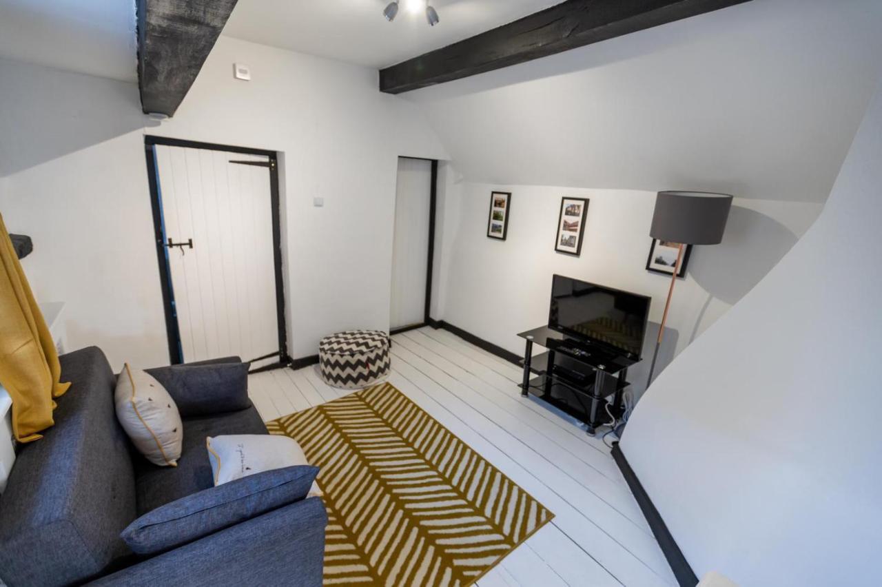 ווריק Westgate Guest House מראה חיצוני תמונה