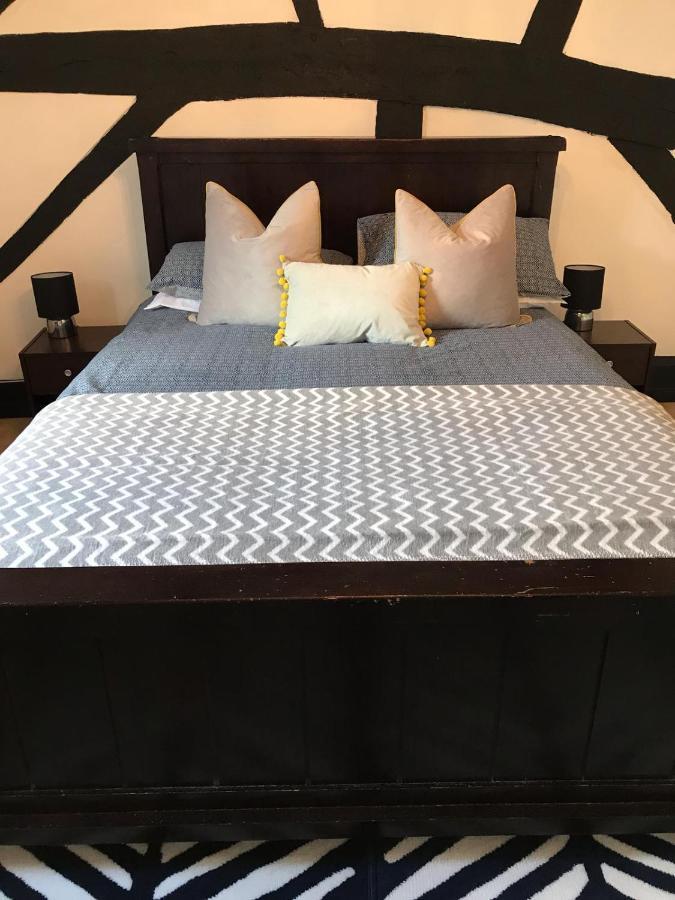 ווריק Westgate Guest House מראה חיצוני תמונה